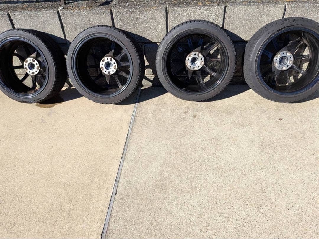 横浜市　225/40R18 スタッドレス　タイヤホイールセット　レクサスISなど