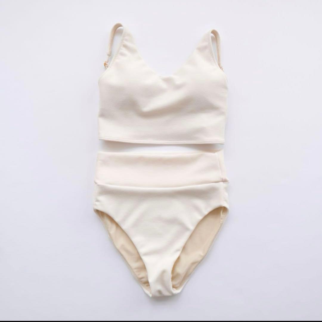 【新品】sandyfeet 2023 コラボ　セパレート水着　ホワイト
