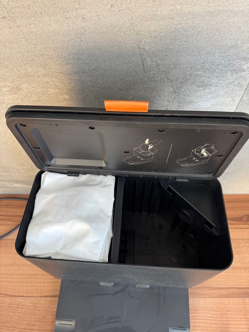 iRobot Roomba Combo j7+ 拭き掃除・自動ゴミ収集