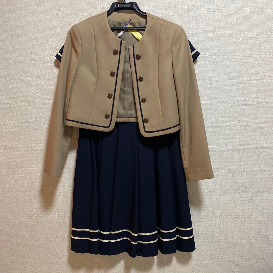 ELLE EN NOIR 襟付きスーツセット