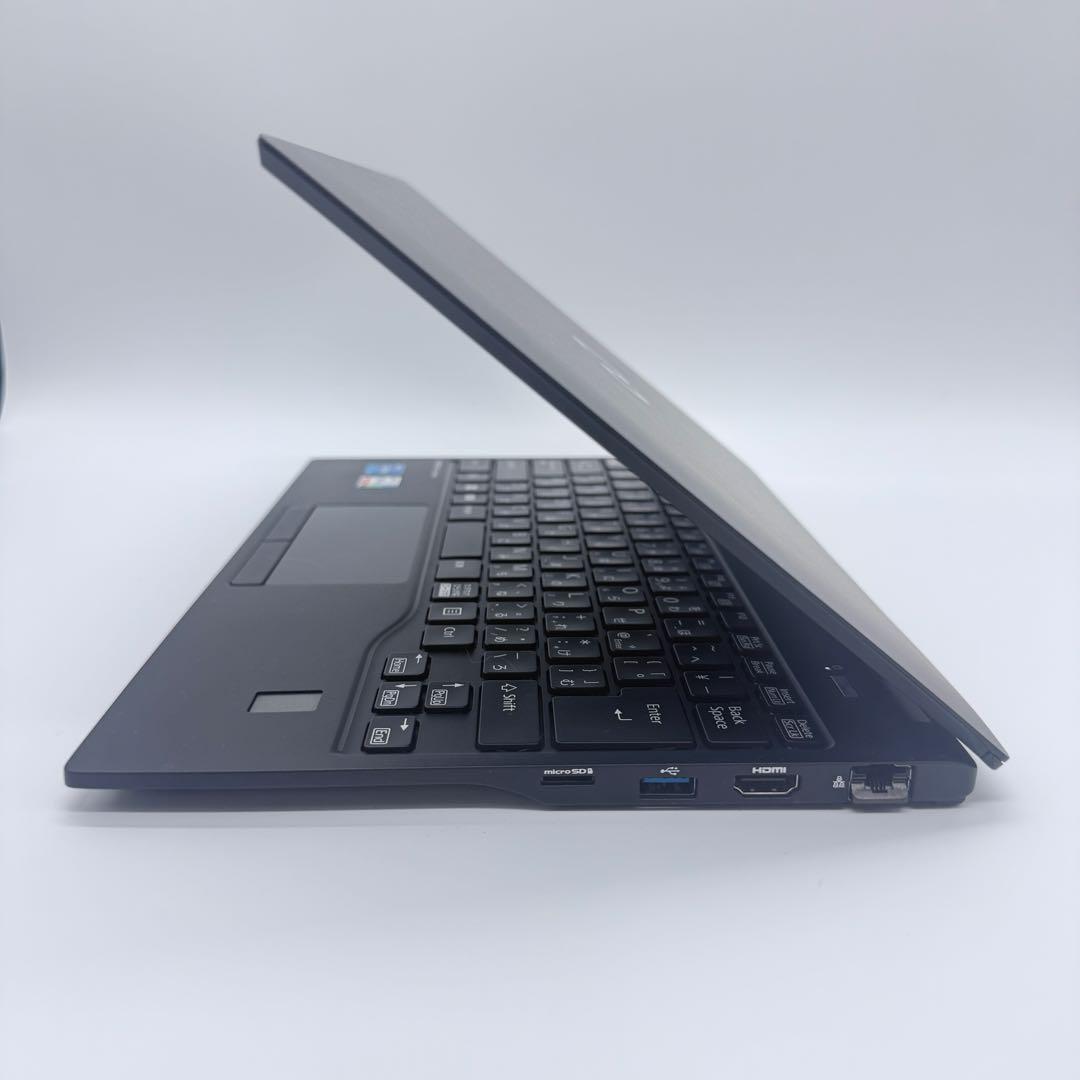 美品 ノートパソコン 第13世代 Corei5/8GB/256GB オフィス付き