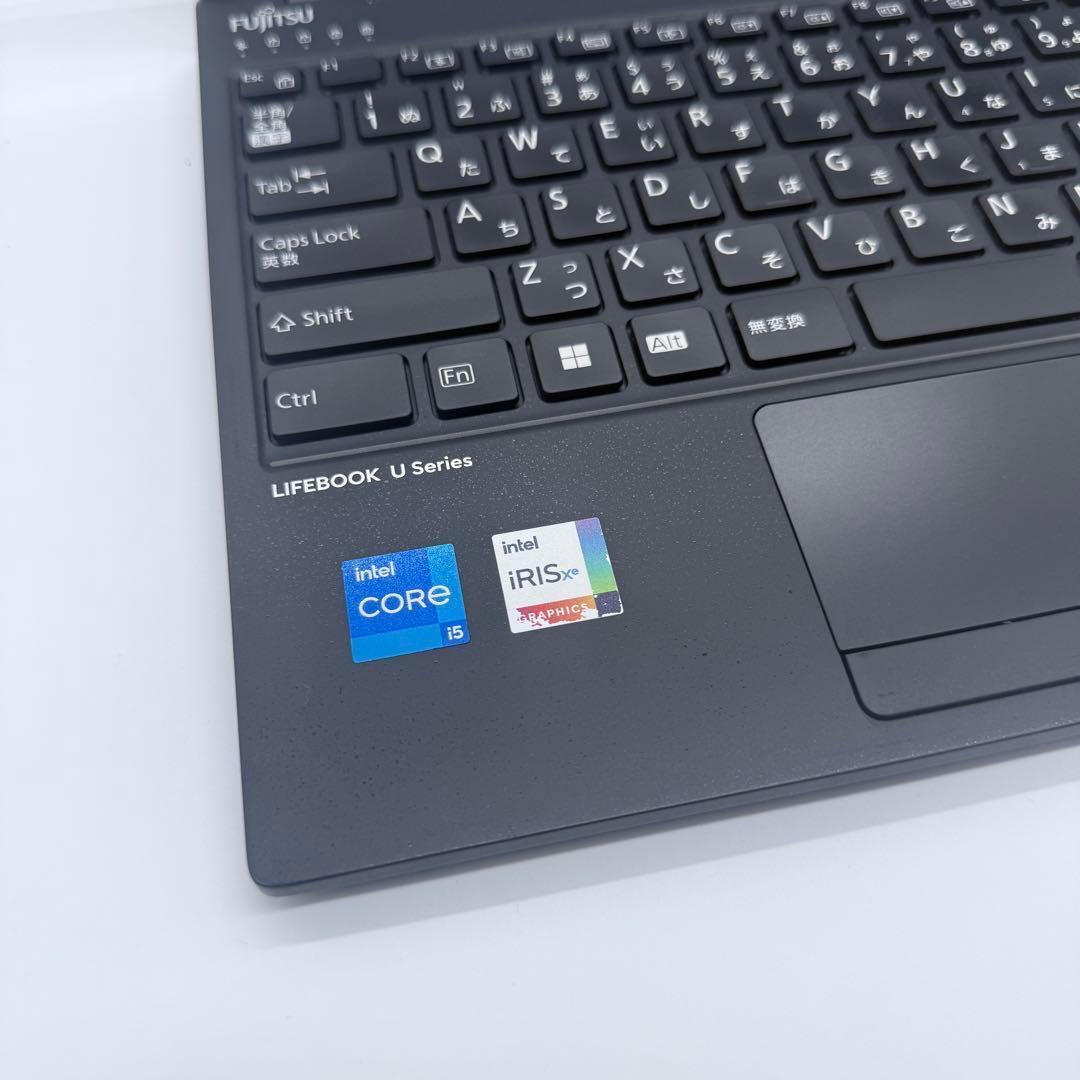 美品 ノートパソコン 第13世代 Corei5/8GB/256GB オフィス付き