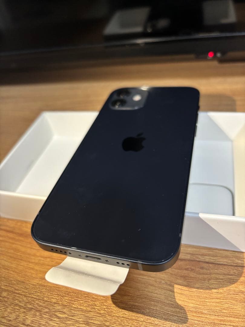 Apple iPhone 12 ブラック 本体