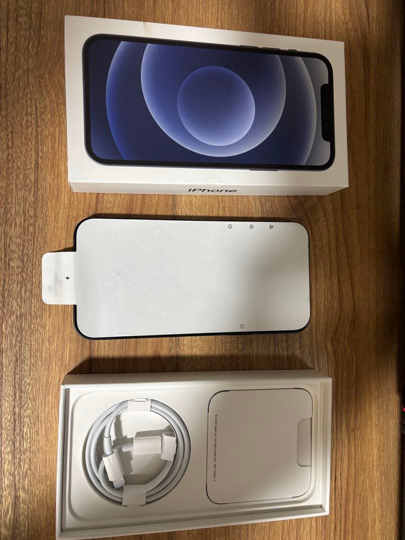 Apple iPhone 12 ブラック 本体