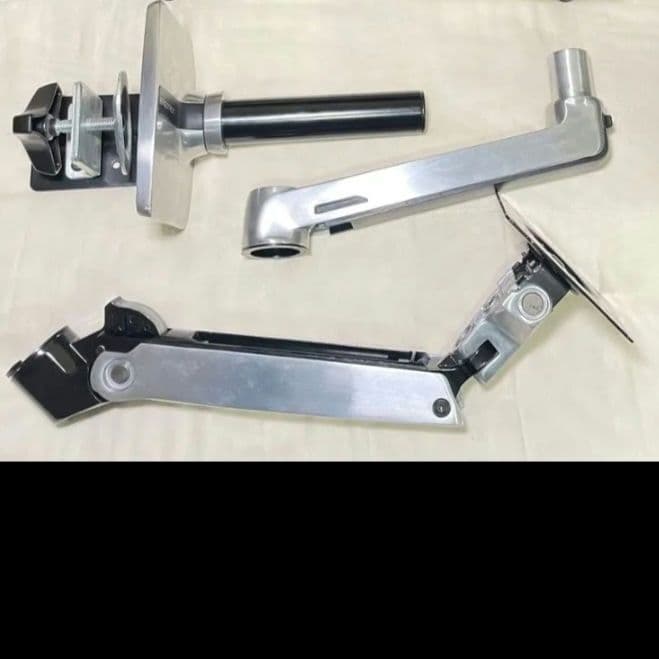 エルゴトロンモニターアームとクイックリリース