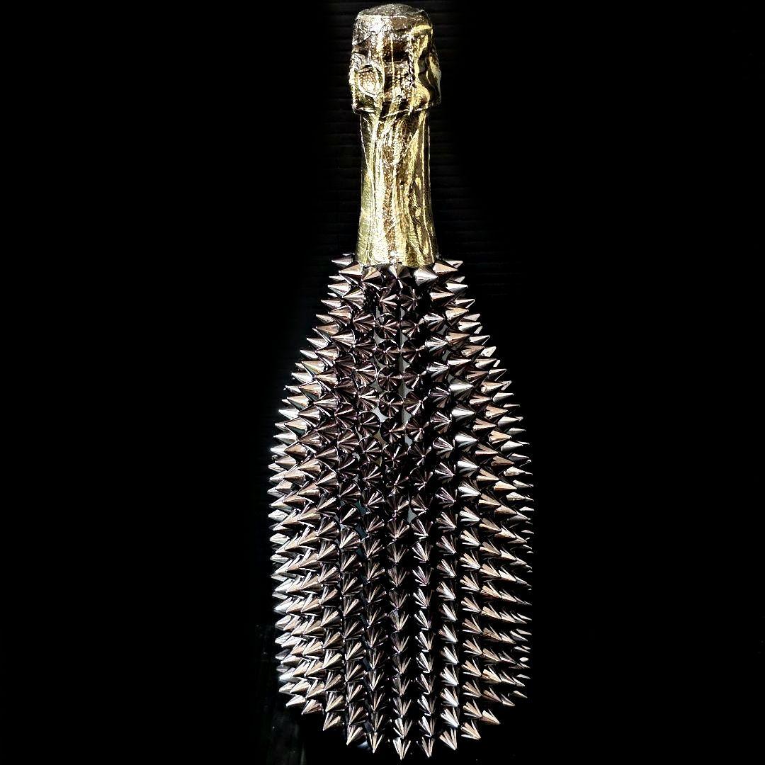 【24時間以内発送】ドン・ペリニヨン デヴィトリンチ ガンメタフルスタッズボトル