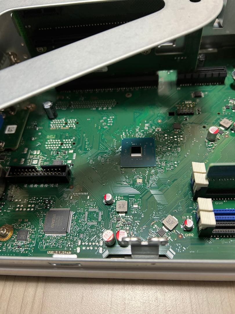 Fujitsu ESPRIMO デスクトップPC D588/CX