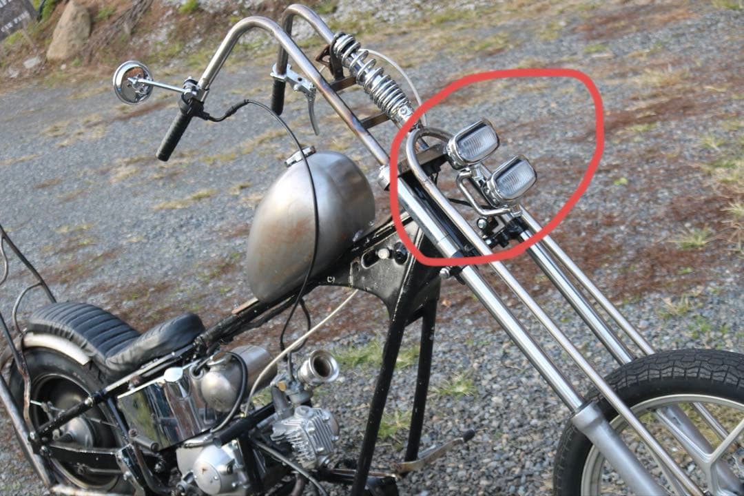 ひ*ん様 スクエア　ダブル　ヘッドライト　専用ステー付き　チョッパー　ハーレー