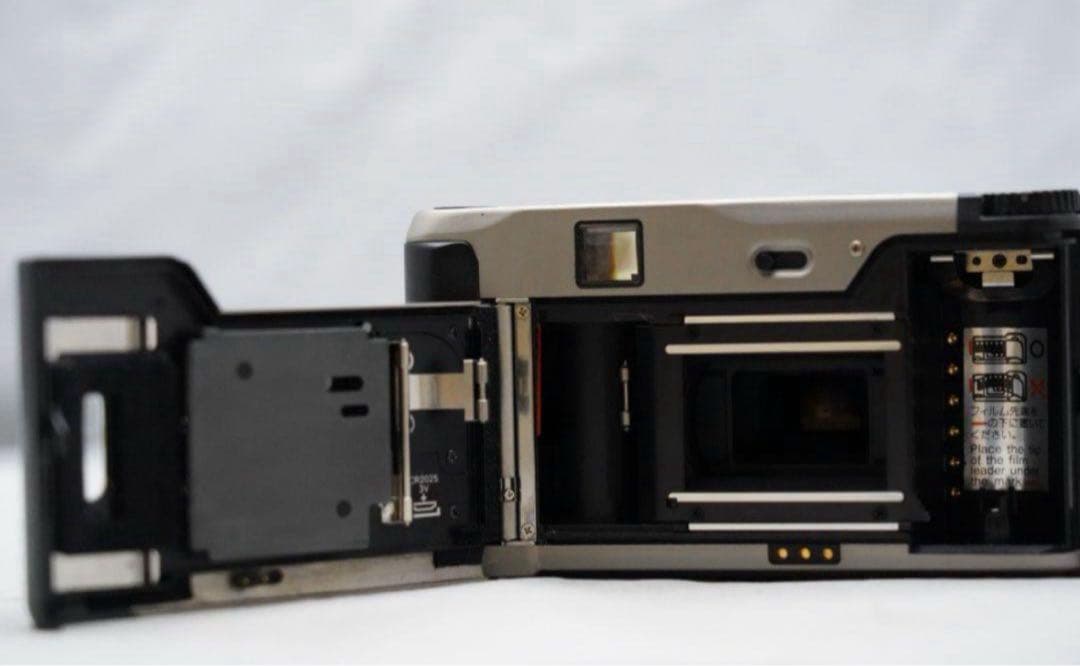 k*様 CONTAX TVS フィルムカメラ　動作未確認