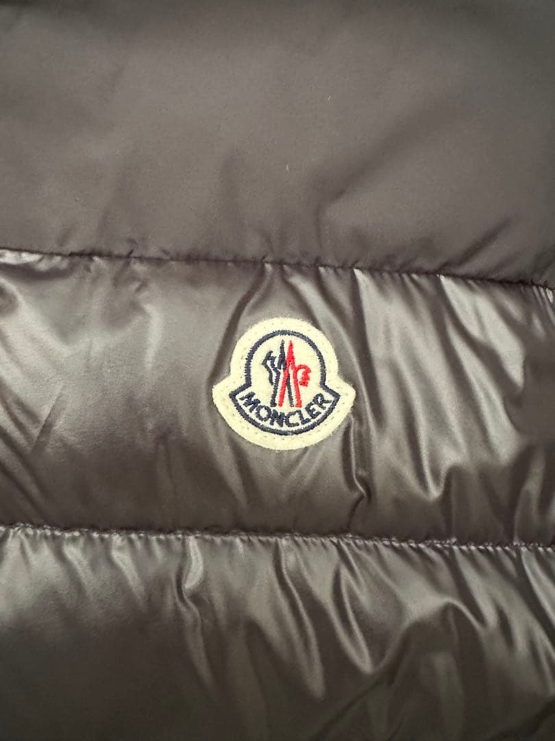 モンクレール　CERCES ライトダウンベスト　サイズ2