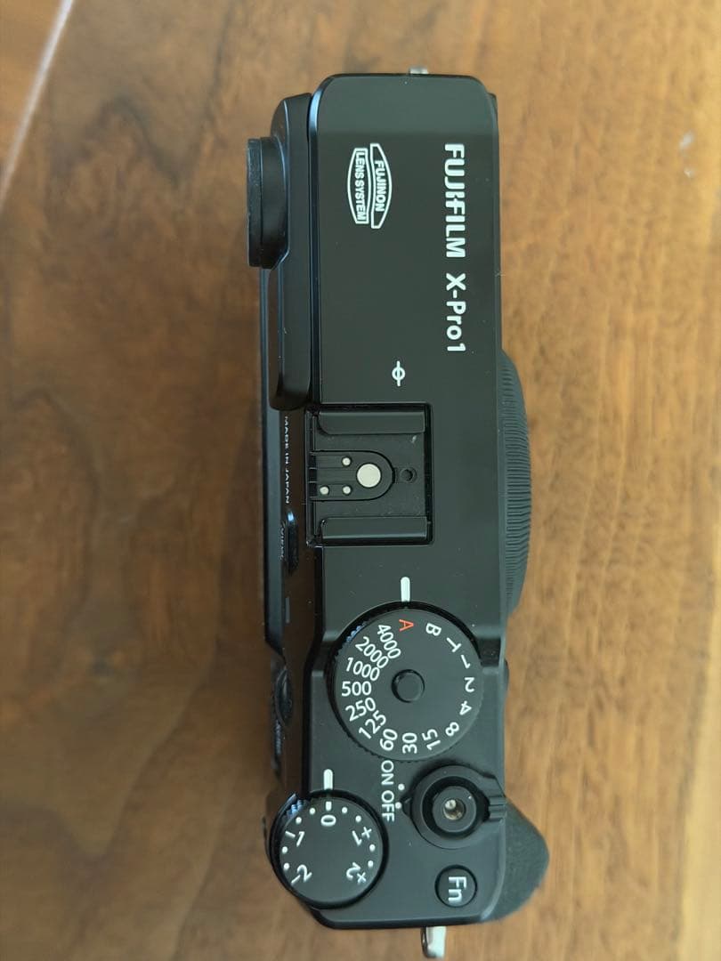 富士フィルム X-Pro1 ミラーレスデジタルカメラ グリップ縦吊り改造純正付