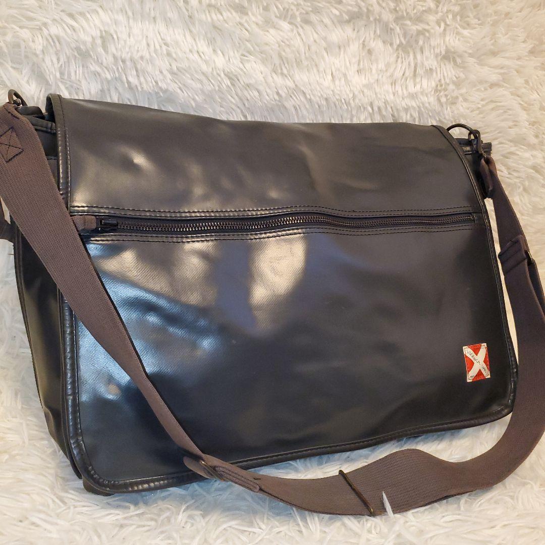 ⭐極美品⭐ラゲッジレーベル 拡張タイプ メッセンジャーバッグ 大容量 a4収納