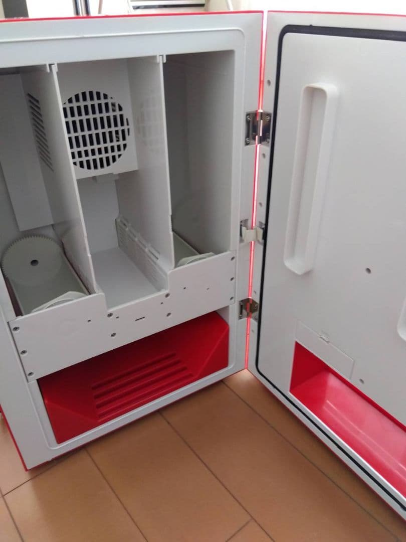 マサオコーポレーション　ミニ自動販売機型冷蔵庫