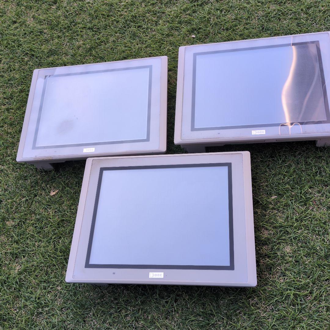 かもめさん専用　モニター3台