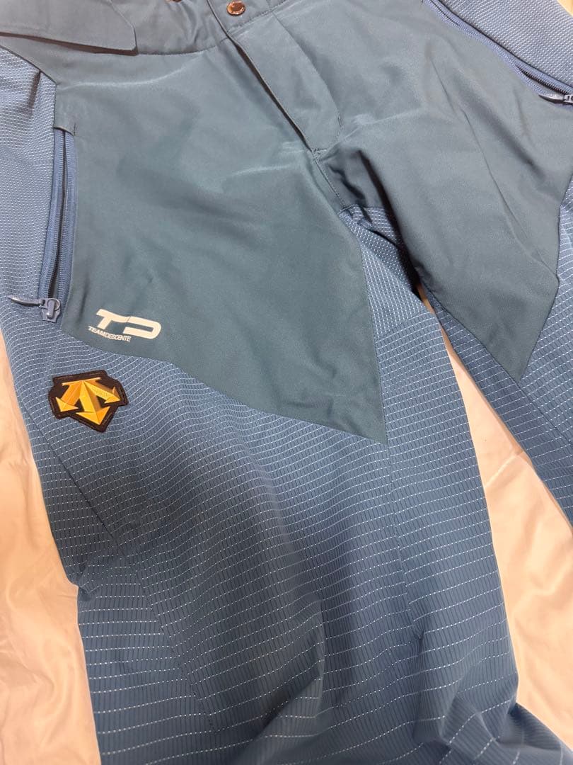 スキーウェア　デサント　xl o