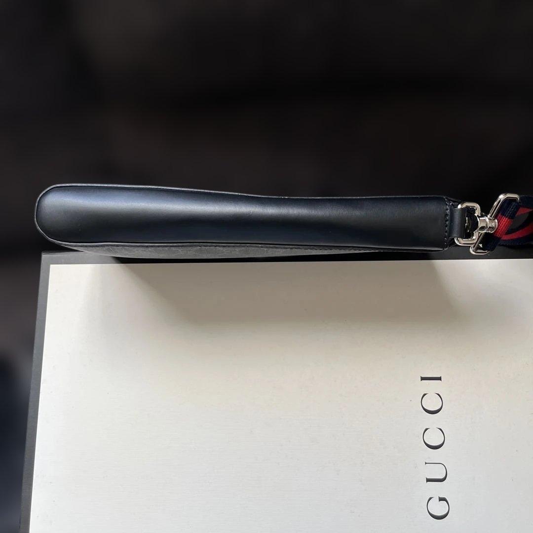 Gucci GGパターンブラック メッセンジャーバッグ