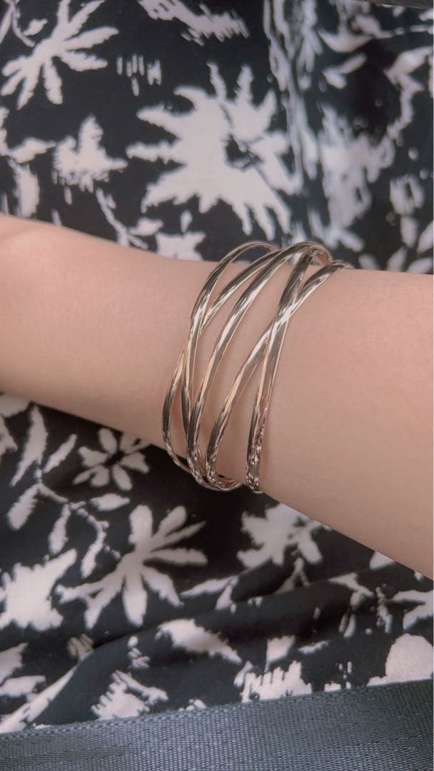 完全売り切りヴァンドーム青山　5連バングル