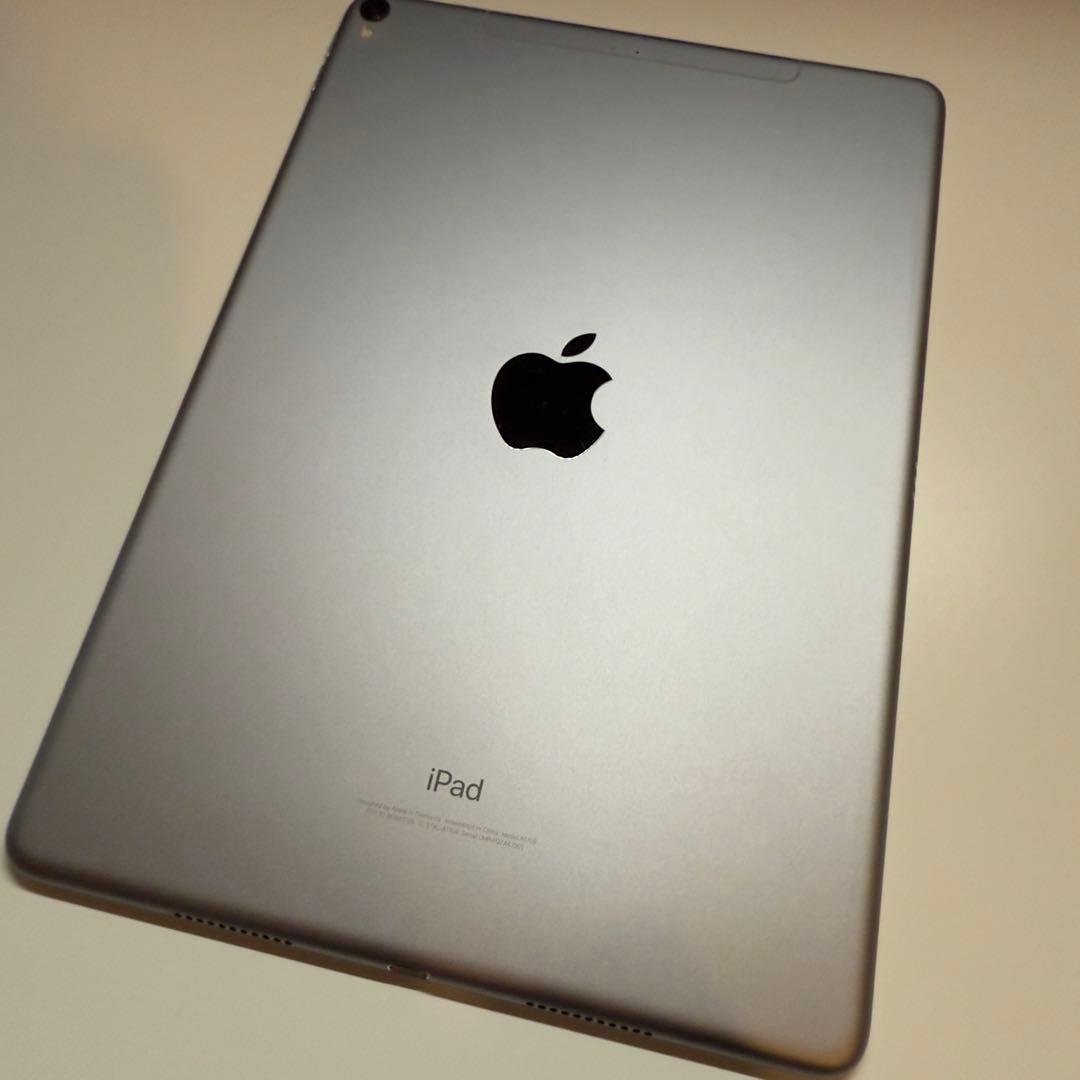 iPad Pro 10.5インチ64GB キーボード付き