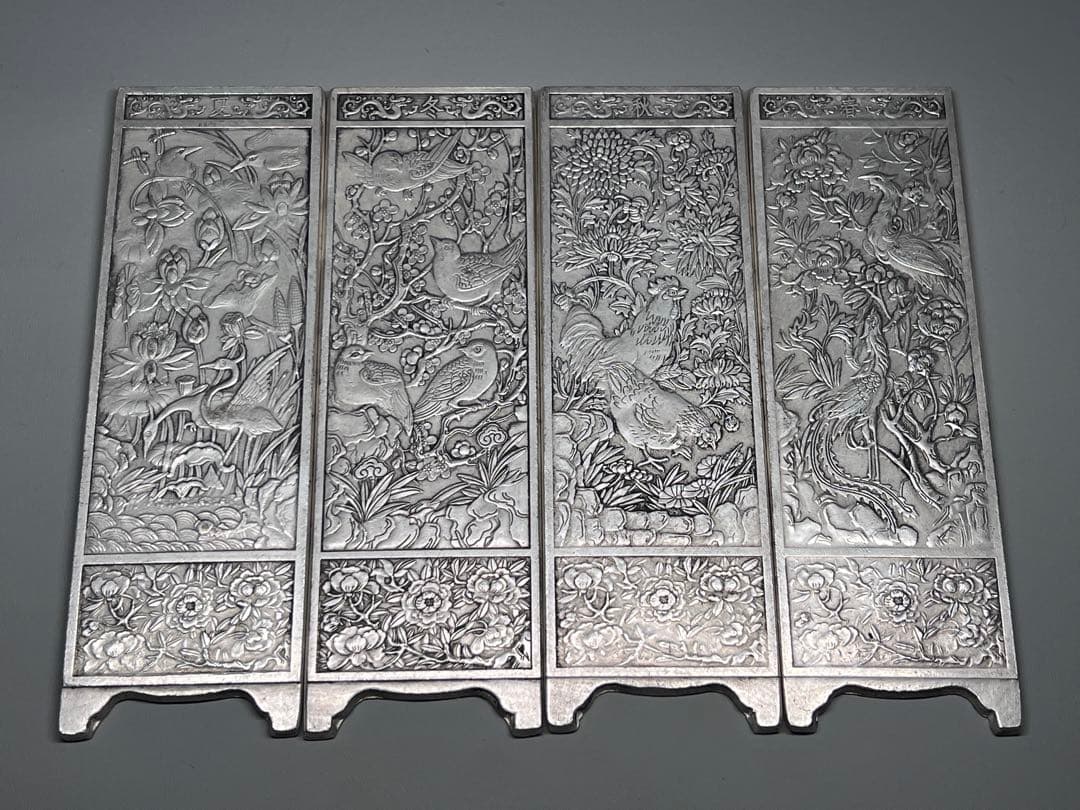 中国美術　春夏秋冬4枚セット　文鎮　金属工芸　浮彫　刻印あり　厚重　コレクション