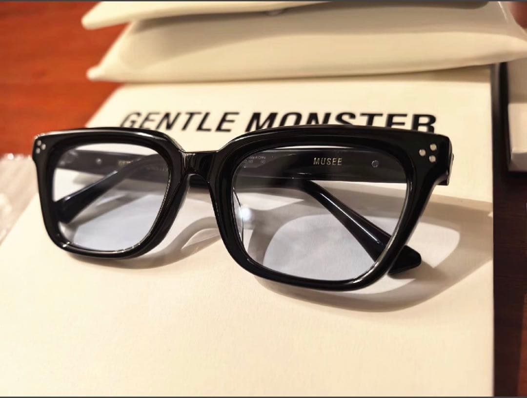 GENTLE MONSTER MUSEE ブラックサングラス