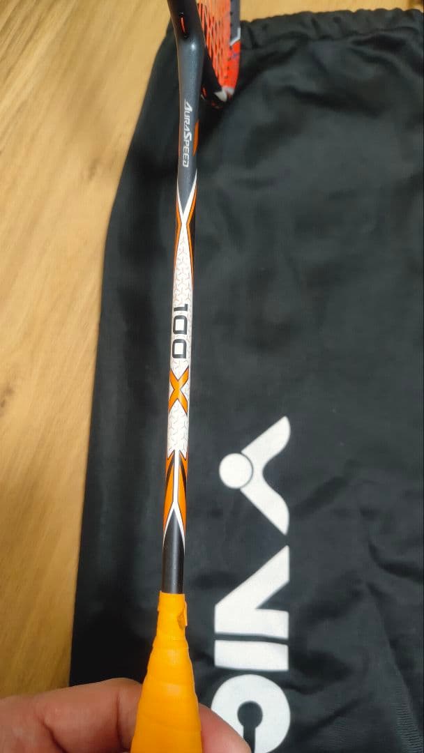 Victor 100X バドミントンラケット 専用ケース付き