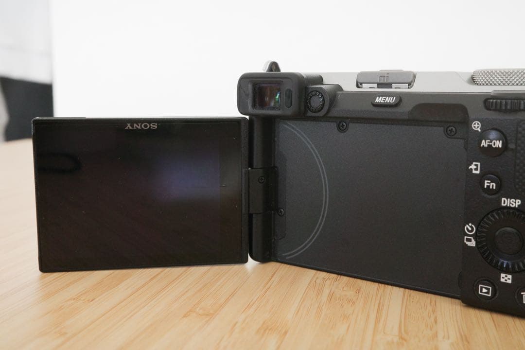 Sony α7C ミラーレスカメラ シルバー