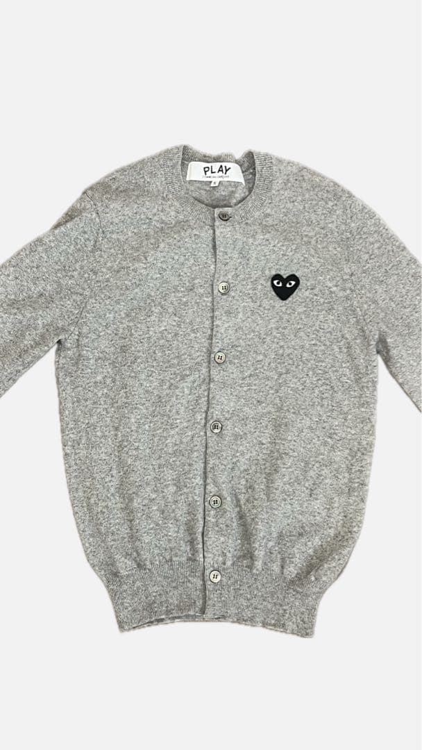【ありさま】プレイ　コムデギャルソン　カーディガン グレー