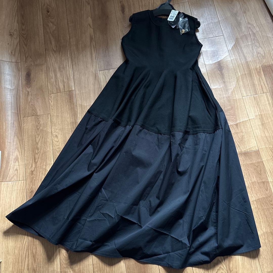 新品タグ付き　Aga Blackスコットクラブ　タフタ切替ニットロングワンピース