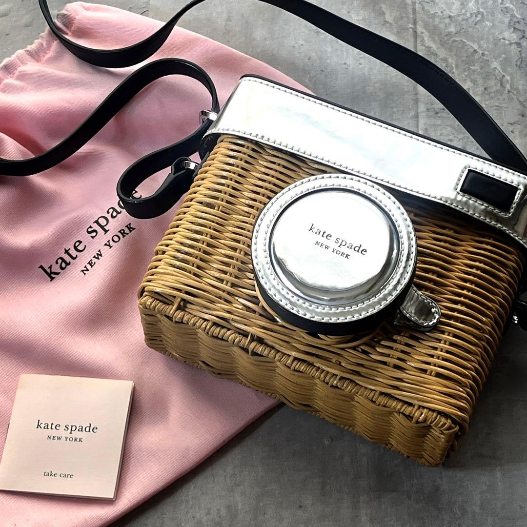 未使用 完売品　ケイトスペード カゴバック カメラ ショルダーバッグ　シルバー