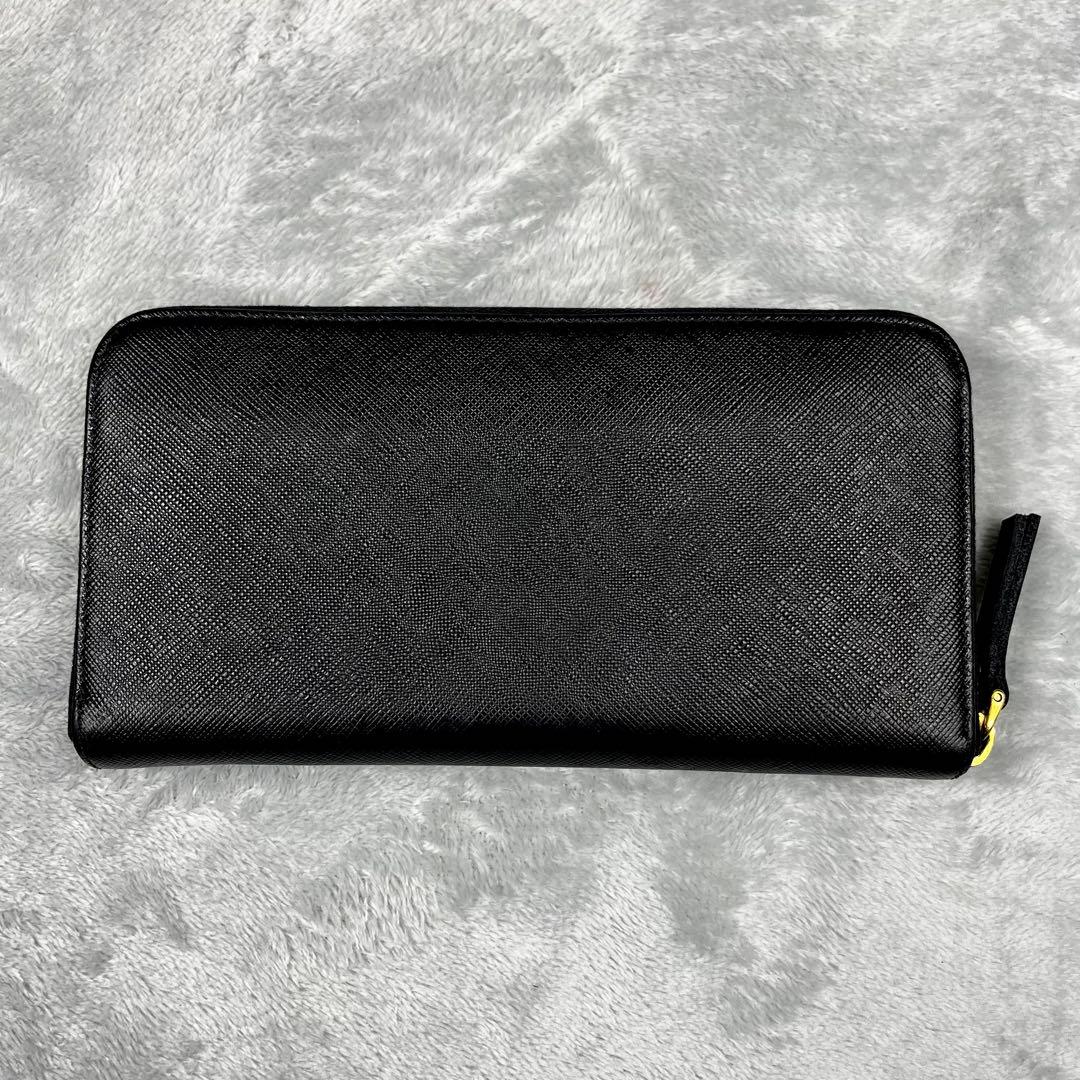 Prada プラダ ラウンドファスナー 長財布 ブラック 黒 三角ロゴ