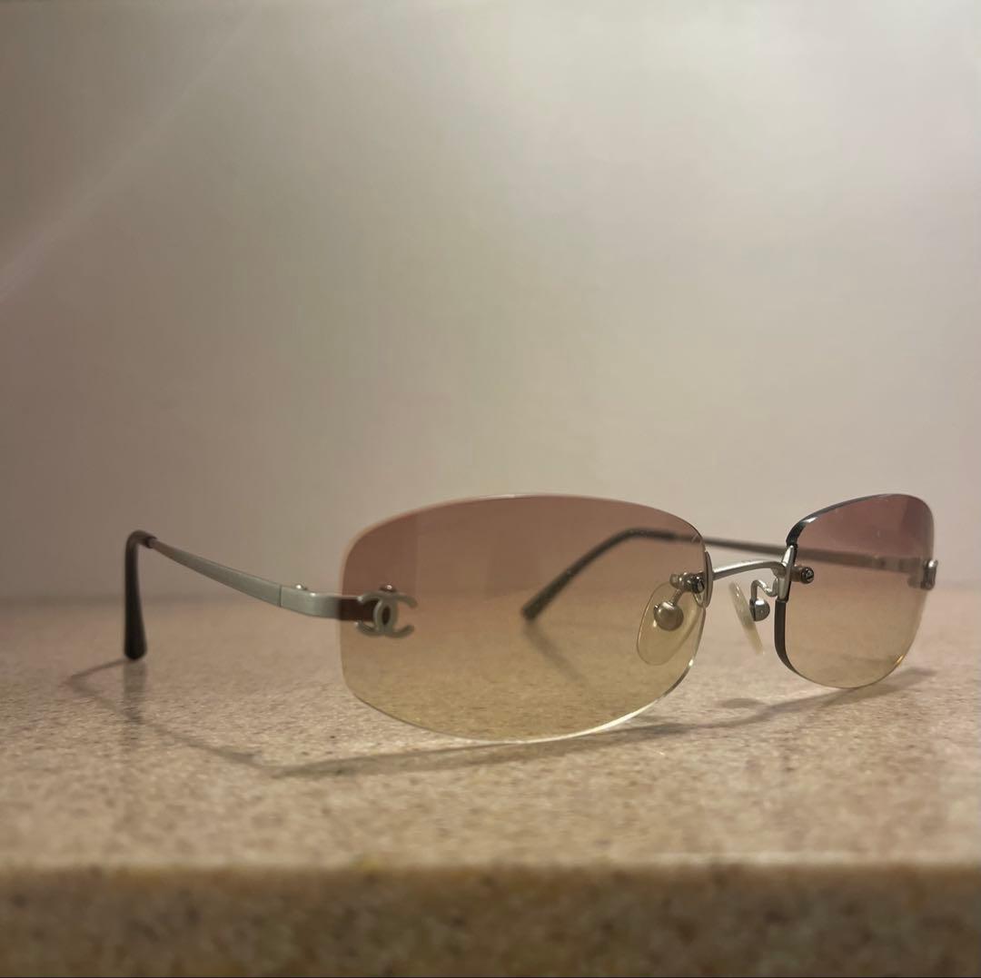 CHANEL グラデーションピンクレンズ サングラス