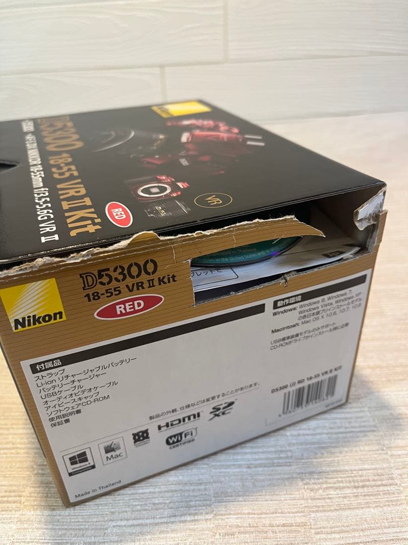 美品　ニコン D5300 一眼レフカメラ レッド