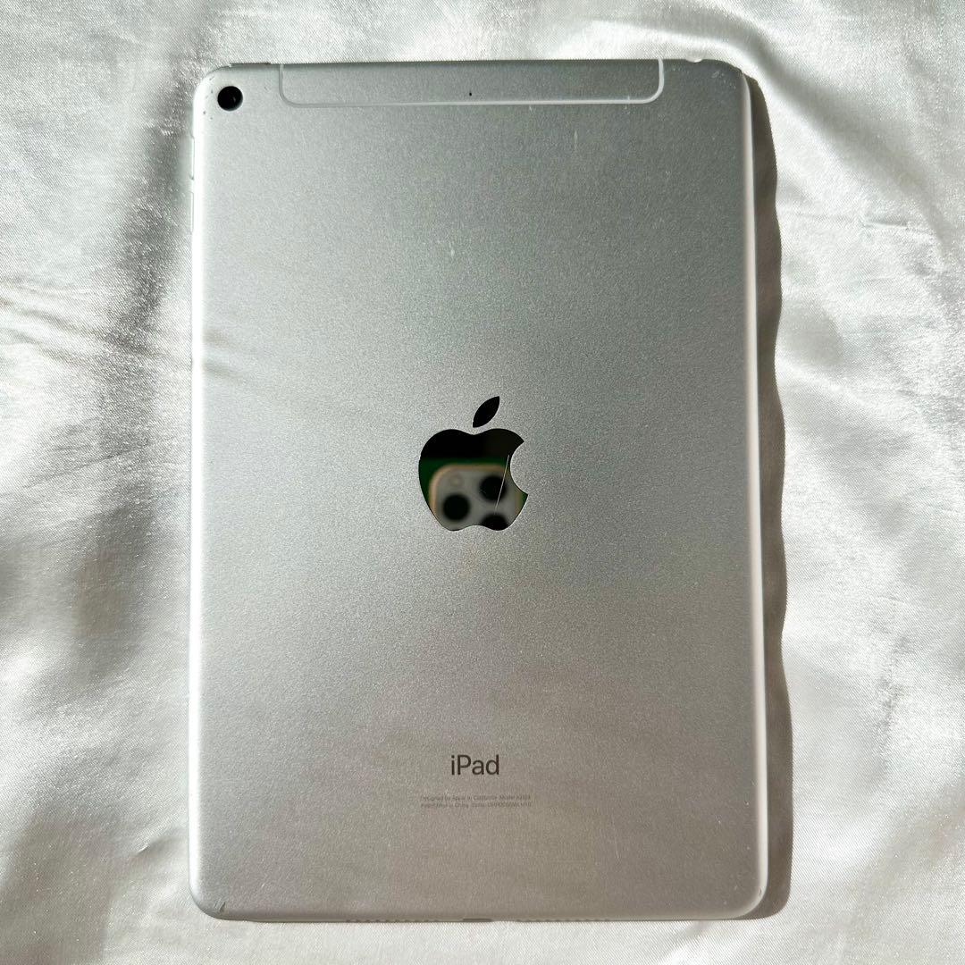 iPad mini 第5世代 64GB Wi-Fi+Cellular シルバー