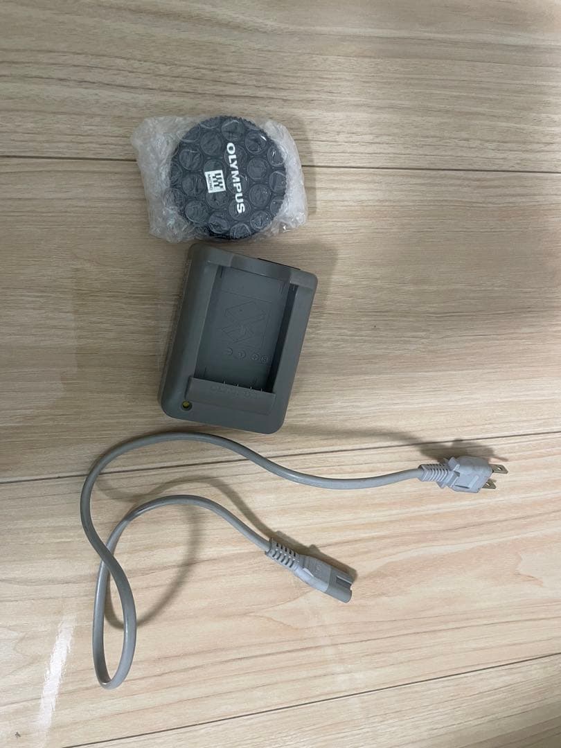 OLYMPUS ミラーレス一眼 ホワイト値下げしました！