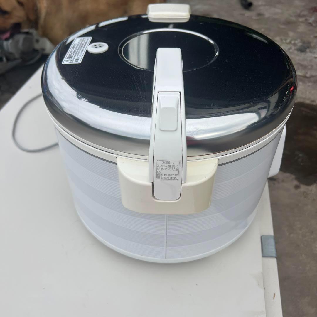 Panasonic 　業務用炊飯器 ホワイト
