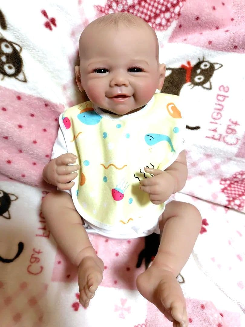 ♡笑顔がめちゃカワベビー♡リボーンドール　☆お世話セット付き☆