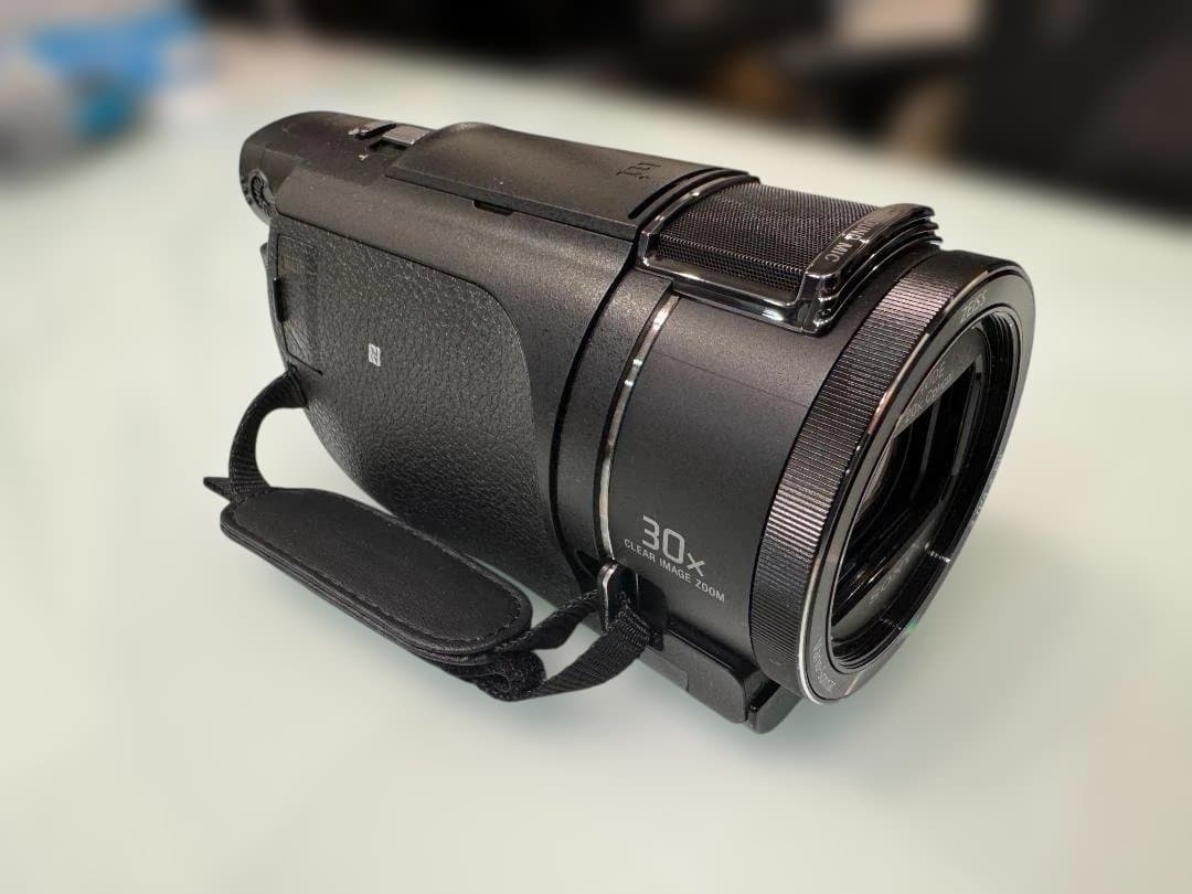 SONY 4K ビデオカメラ FDR-AX60，三脚，ズームマイク， SDカード