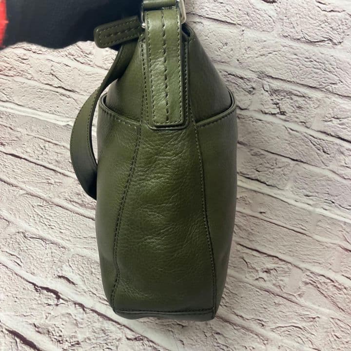 美品✨ヒロフ ヴィータ シボ革 Hロゴ ショルダーバッグ ソープ A4 2way