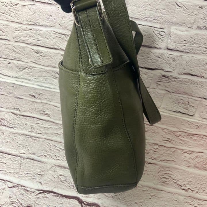 美品✨ヒロフ ヴィータ シボ革 Hロゴ ショルダーバッグ ソープ A4 2way