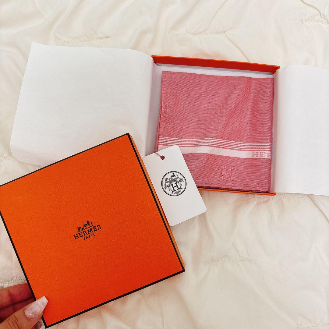 HERMES ピンク ハンカチ