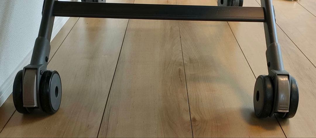 コンビ ネムリラコードレス AUTO SWING SS+