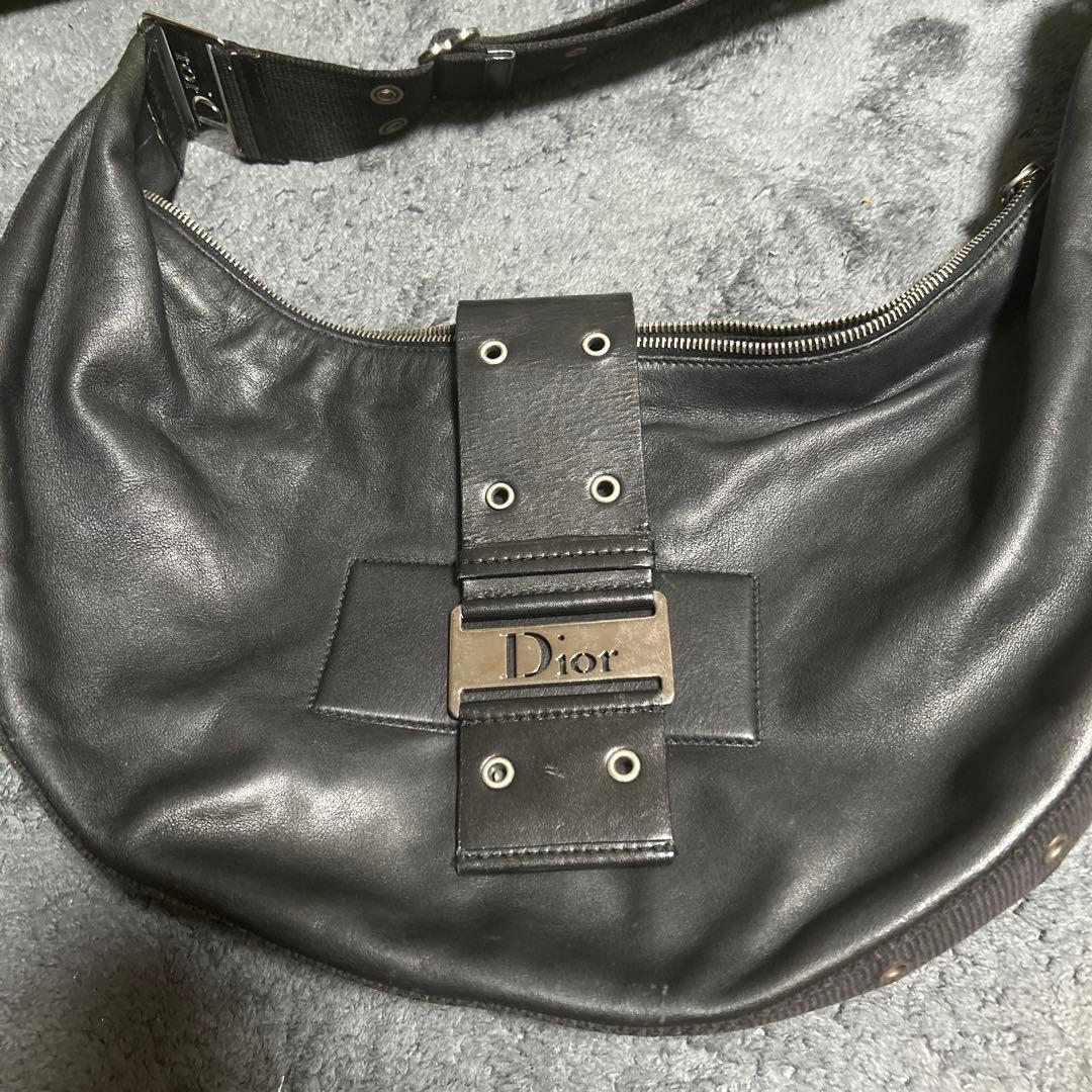 ディオール　ストリートシックハーフムーン