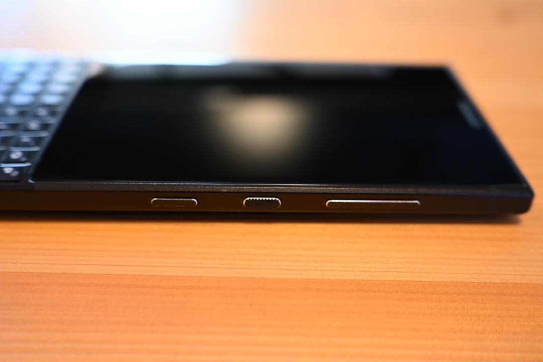 スマートフォン本体 BlackBerry KEY2