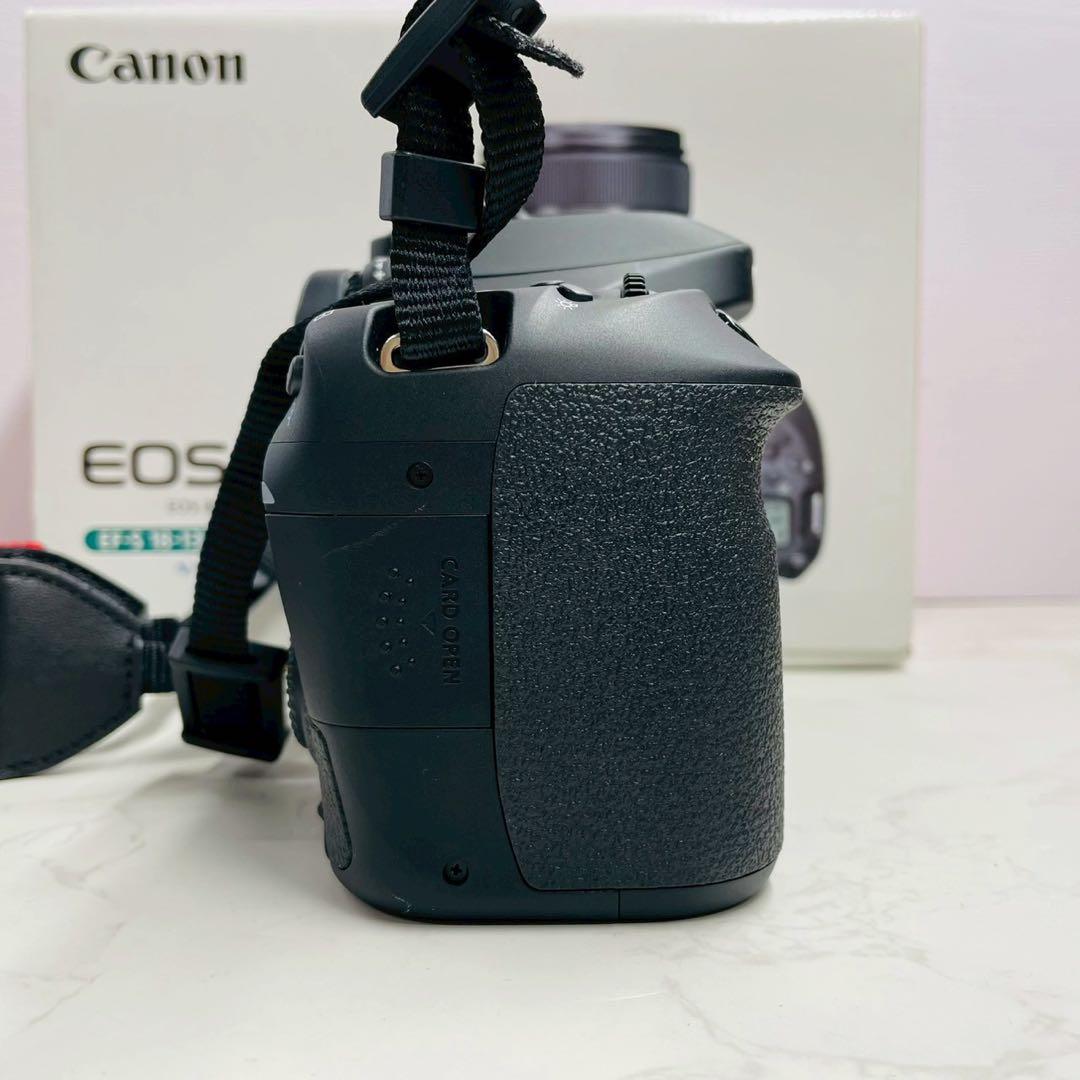 専用 Canon EOS 80D EF-S 18-135 IS レンズキット