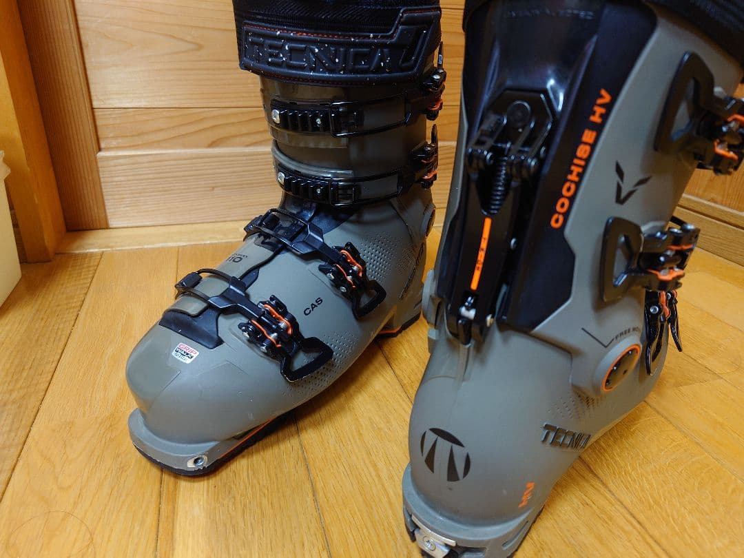 スキー Tecnica Cochise HV 110 DYN GW 27.5cm