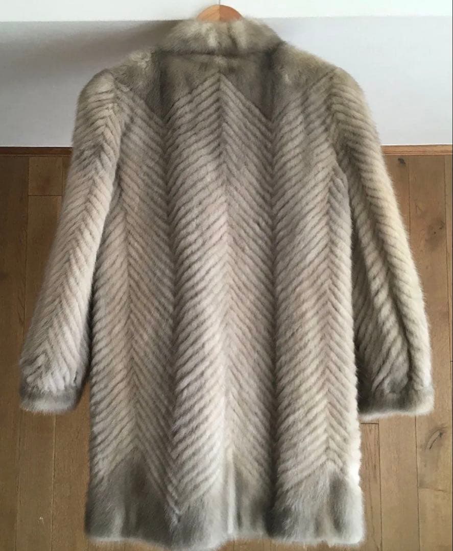 高級ミンク毛皮コート　オンワード　グレイジュ