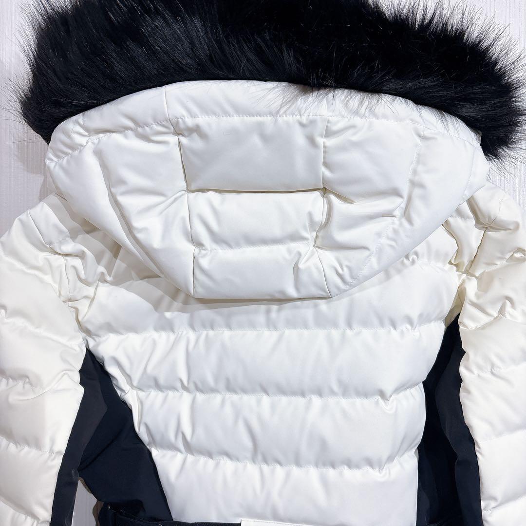 美品◇ ZARA 2024 スキーコレクション　スノボ/スキーウェア　ホワイト