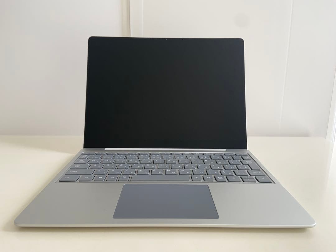 美品Surface Laptop Go（i5/8GB/128GB/Office）