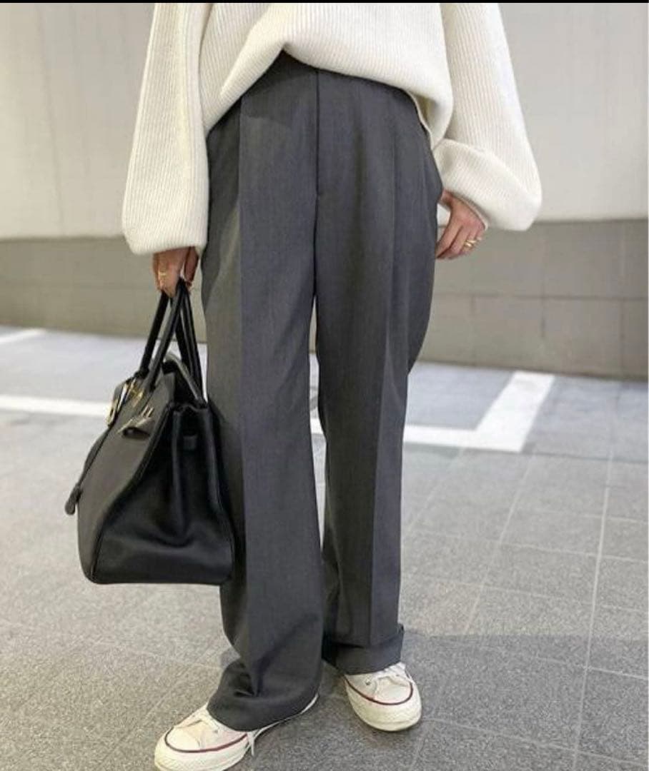 WOOL SERGEタックパンツ グレー　美品