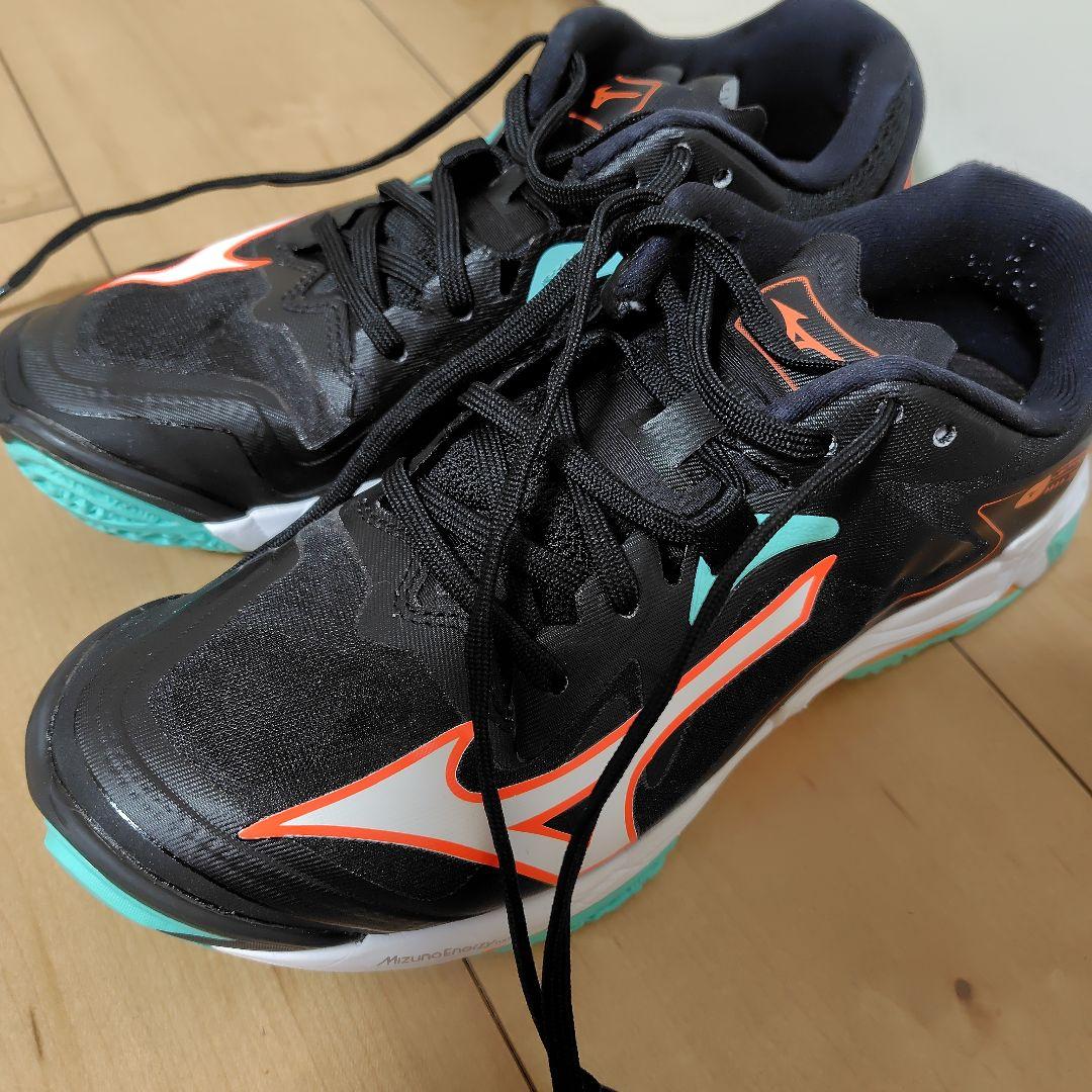 【ミズノ直営店限定】ウエーブライトニング Z8(バレーボール)　　24.5cm